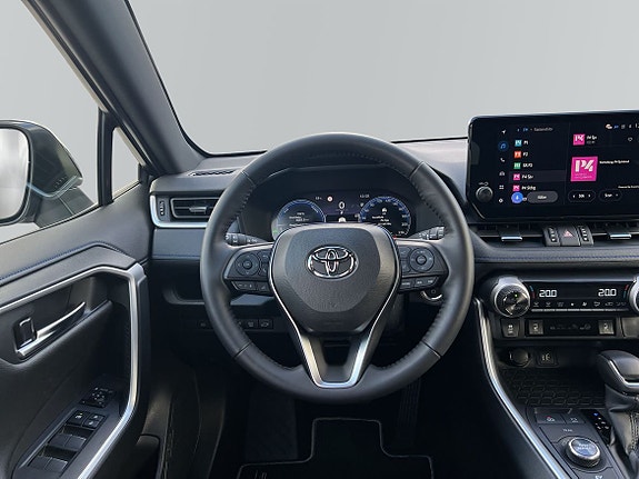 Toyota RAV4 9 of 10