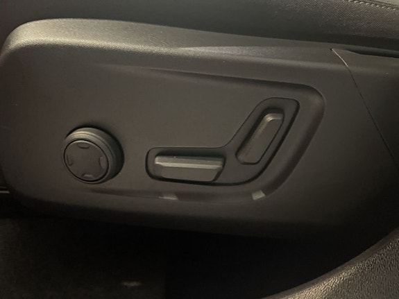 Volvo XC40 13 of 14