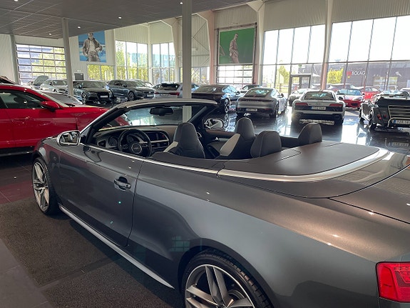 Audi S5 4 of 15