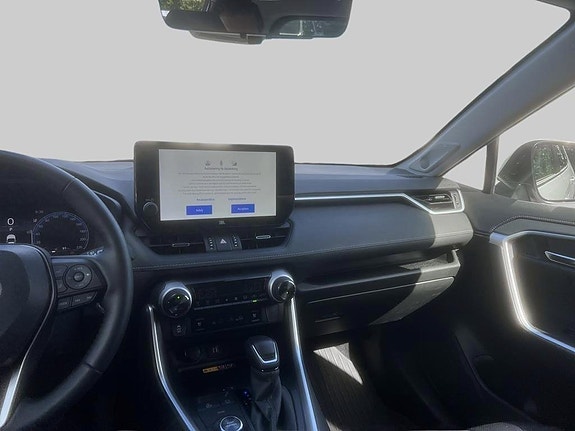 Toyota RAV4 9 of 11