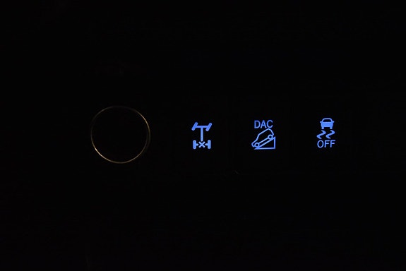 Toyota HiLux 16 of 19