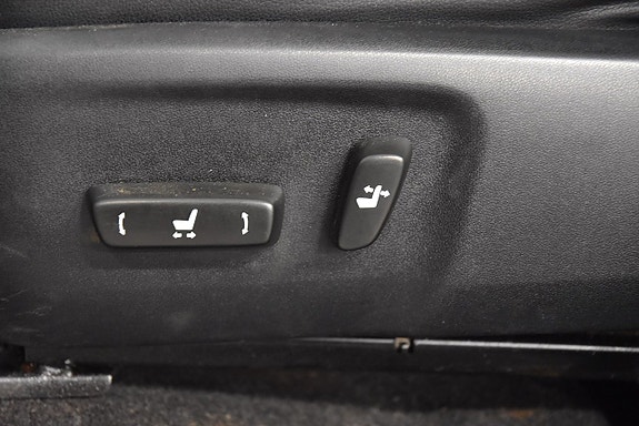 Toyota HiLux 15 of 19
