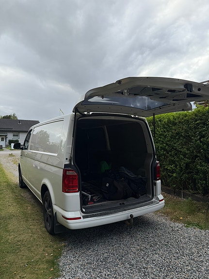 Volkswagen Transporter 4 of 9
