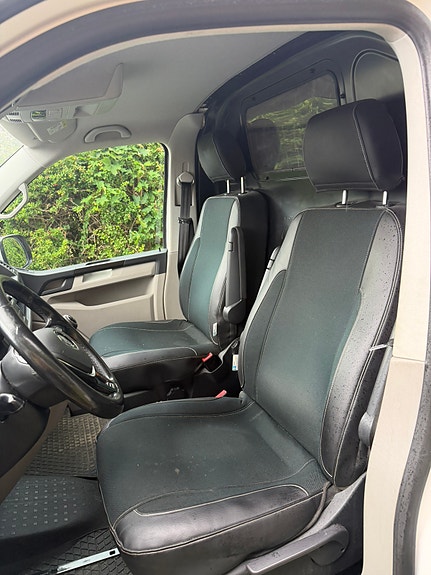 Volkswagen Transporter 8 of 9