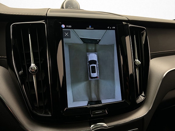 Volvo XC60 16 of 30