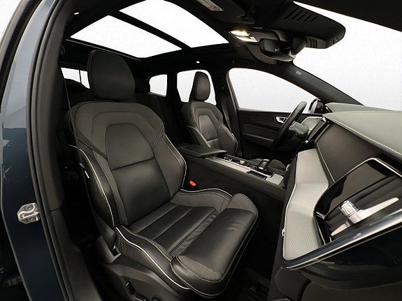 Volvo XC60 21 of 30