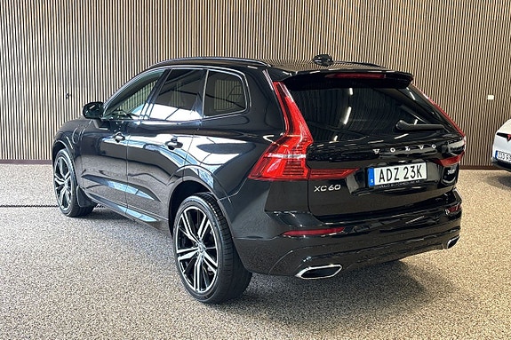 Volvo XC60 3 of 11