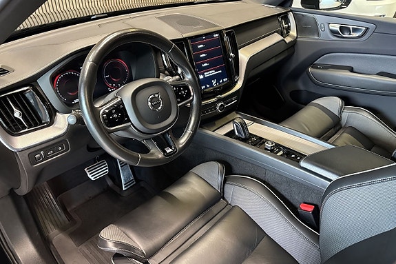 Volvo XC60 5 of 11