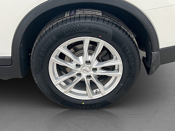 Nissan X-Trail 27 of 27