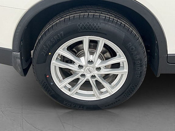 Nissan X-Trail 24 of 27