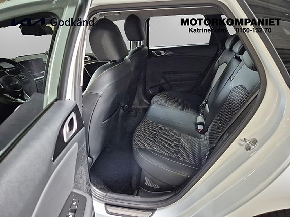 Kia Ceed 10 of 15