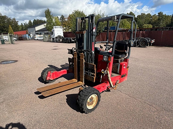 Moffett M4 25.3 påhängstruck – 2,5 ton – 2017 2 of 8
