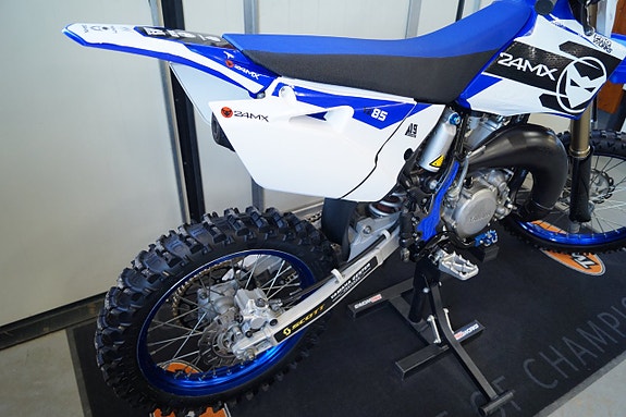 Yamaha YZ 85 6 of 8