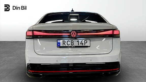 Volkswagen ID.7 5 of 19