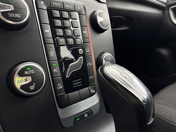 Volvo V40 15 of 26