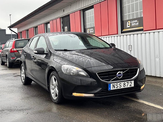 Volvo V40 5 of 26
