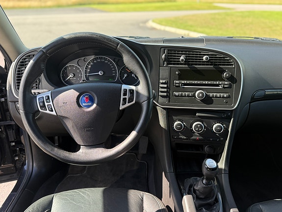 Saab 9-3 12 of 16