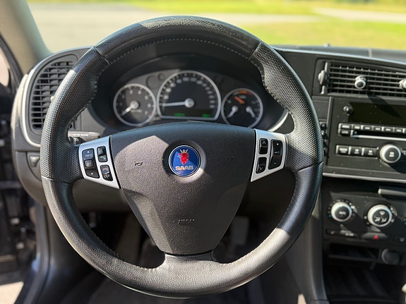 Saab 9-3 13 of 16