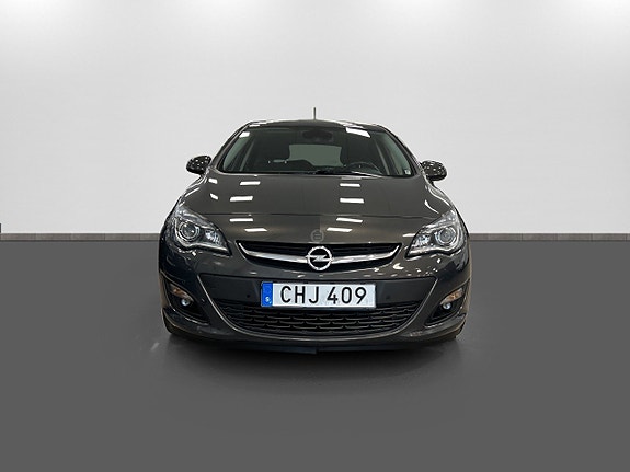 Opel Astra 2 of 19