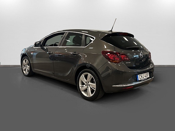 Opel Astra 6 of 19