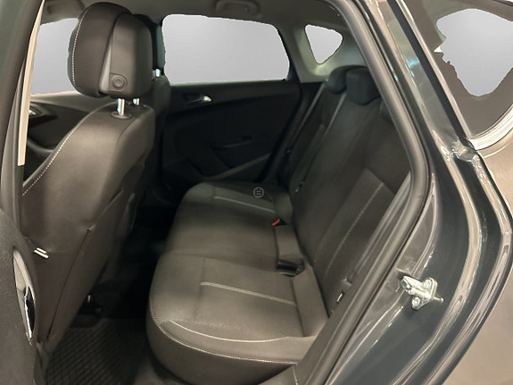 Opel Astra 11 of 19