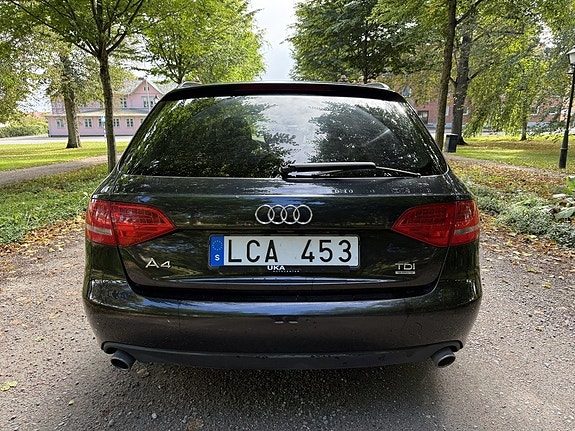 Audi A4 5 of 16