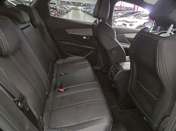 Peugeot 3008 5 of 10