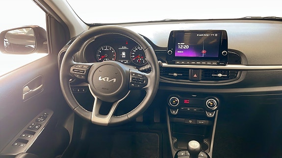 Kia Picanto 7 of 12