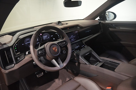 Porsche Cayenne Coupe 11 of 21