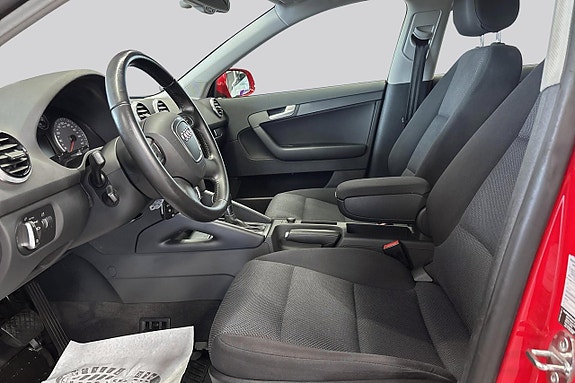Audi A3 8 of 14