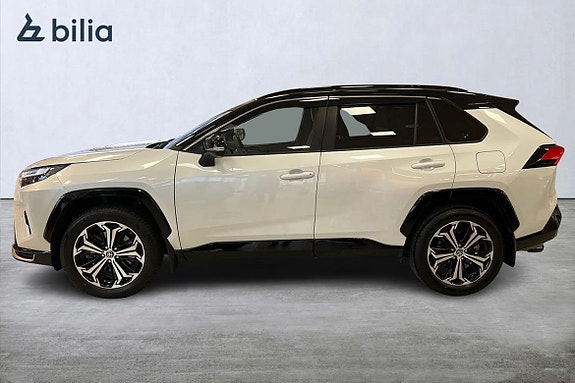 Toyota RAV4 3 of 30
