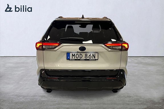 Toyota RAV4 5 of 30