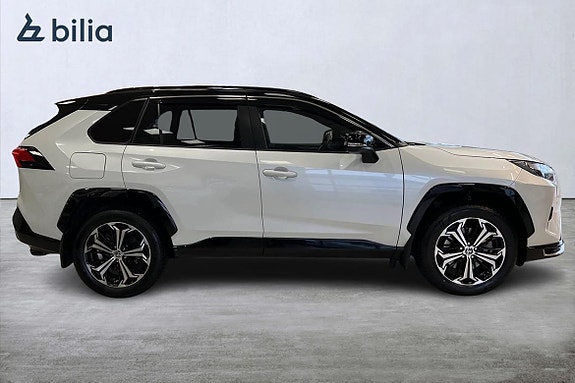 Toyota RAV4 18 of 30