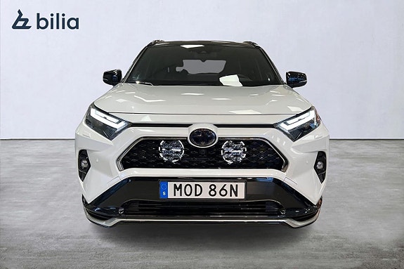 Toyota RAV4 6 of 30
