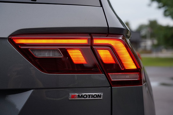 Volkswagen Tiguan 4 of 27