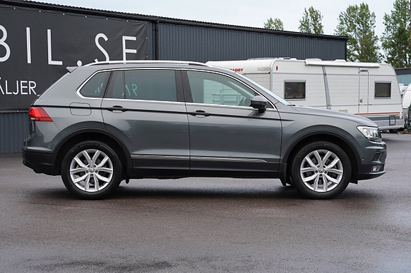 Volkswagen Tiguan 24 of 27