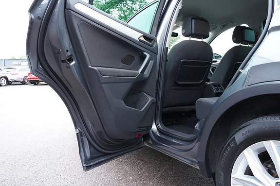 Volkswagen Tiguan 13 of 27