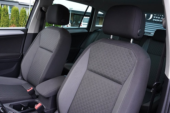 Volkswagen Tiguan 11 of 27