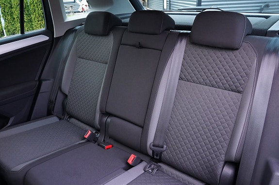 Volkswagen Tiguan 14 of 27