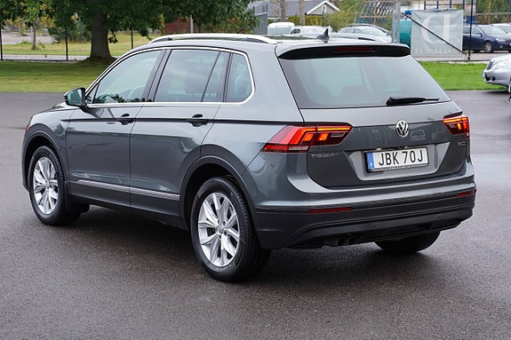 Volkswagen Tiguan 5 of 27