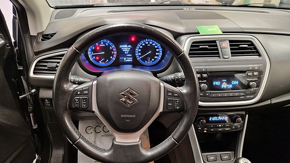 Suzuki SX4 S-Cross 3 of 6