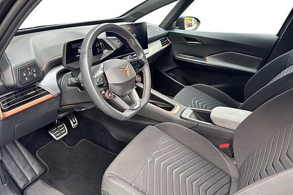 Cupra Born 9 of 14