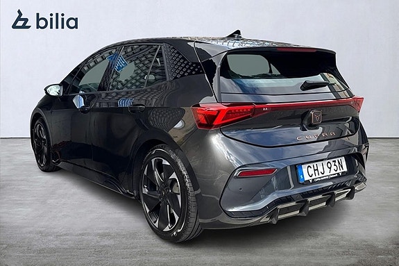 Cupra Born 2 of 14