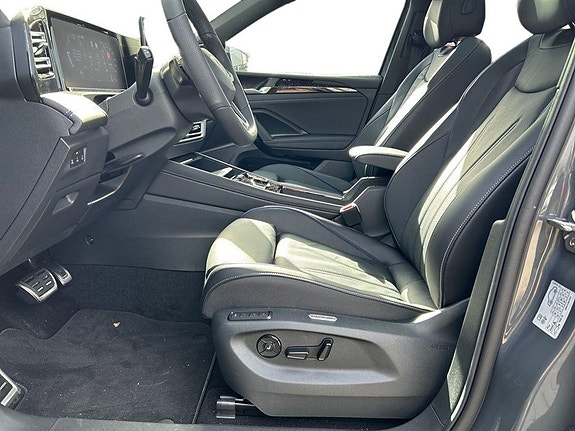 Volkswagen Tiguan 10 of 27