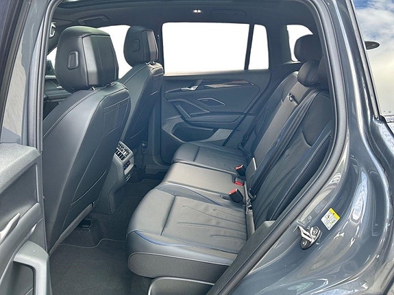 Volkswagen Tiguan 22 of 27