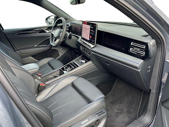 Volkswagen Tiguan 12 of 27