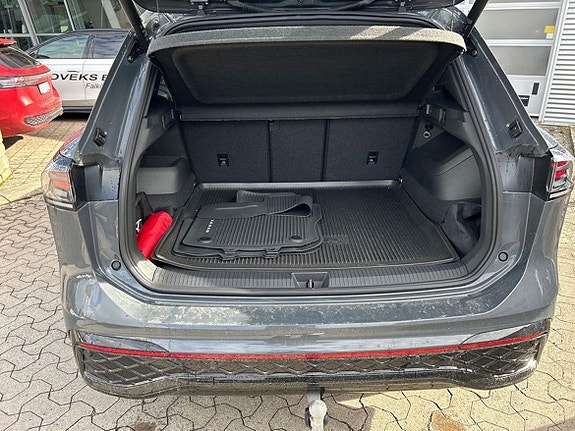Volkswagen Tiguan 23 of 27
