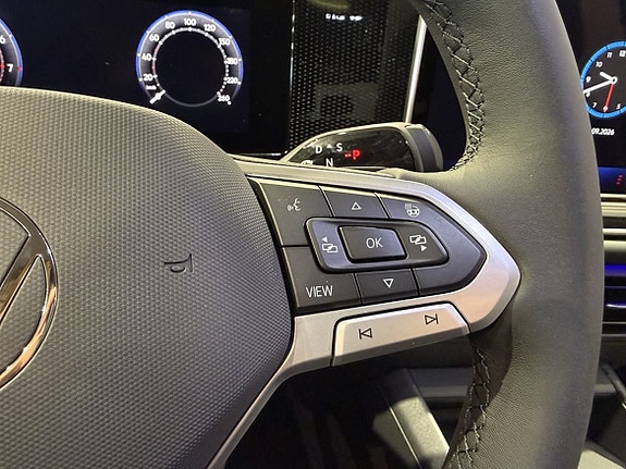 Volkswagen Tiguan 15 of 26