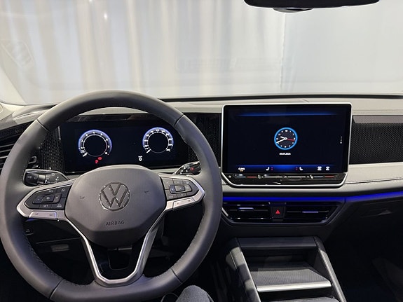 Volkswagen Tiguan 12 of 26
