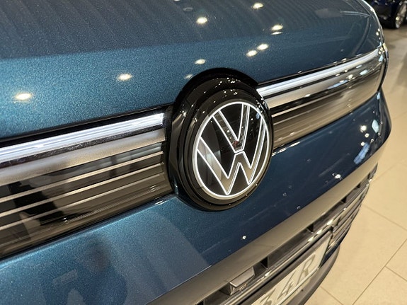 Volkswagen Tiguan 5 of 26